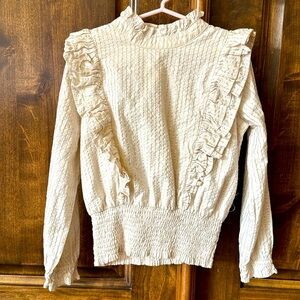 Molo ruffled blouse. Sz. 122 - 128 (equiv. age 7-8)